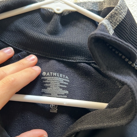 Athleta Andes hybrid jacket size XS - Picture 3 of 6
